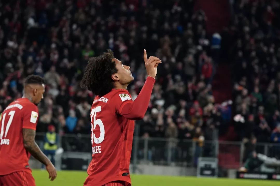  德甲半程盘点拜仁优势缩水仅领先五分  