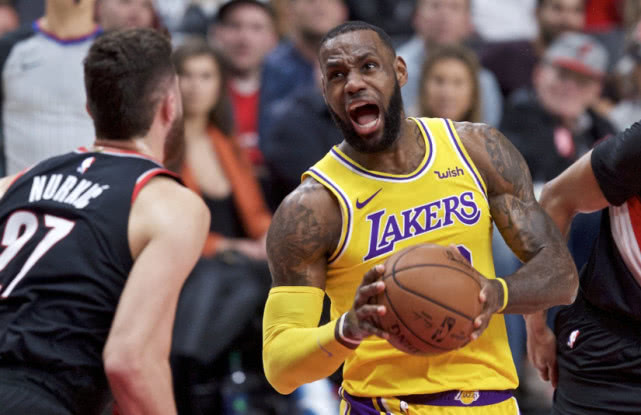  开拓者利拉德60分神迹，加时惜败爵士  